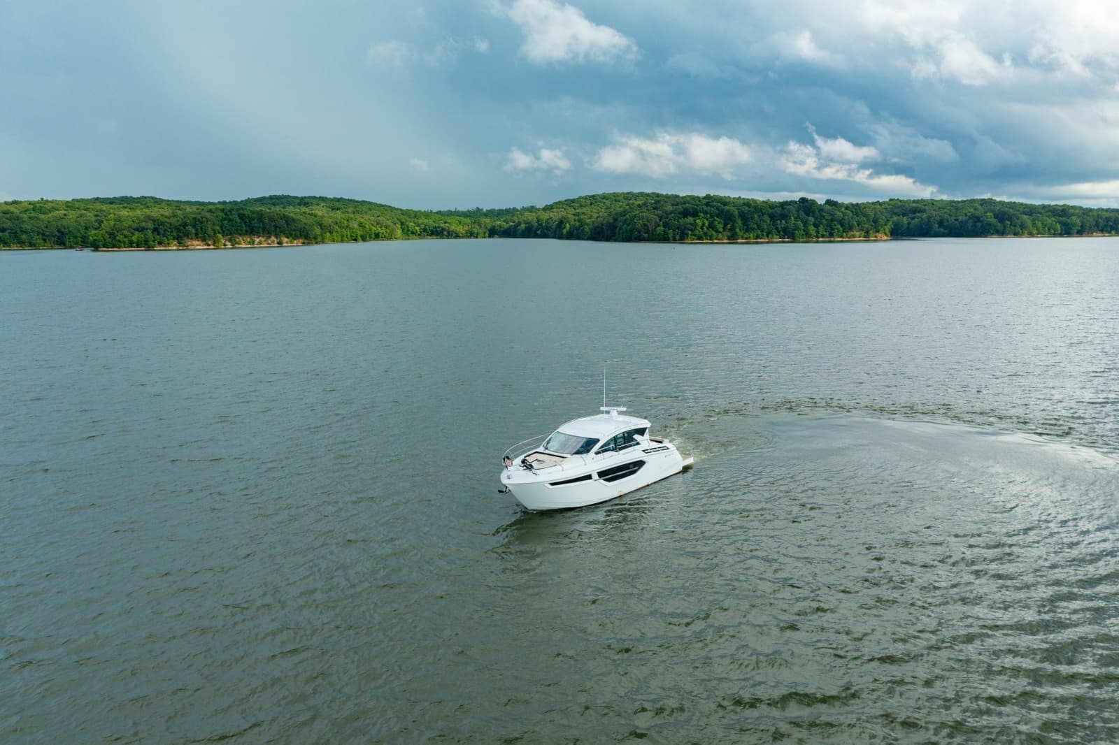 2019 Cruisers Yachts 42 Cantius - Photo 9