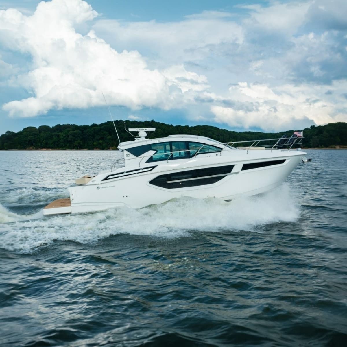 2019 Cruisers Yachts 42 Cantius - Photo 1