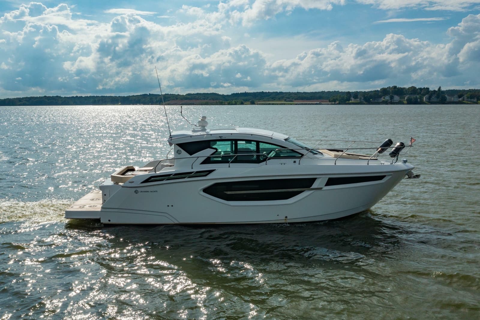 2019 Cruisers Yachts 42 Cantius - Photo 11
