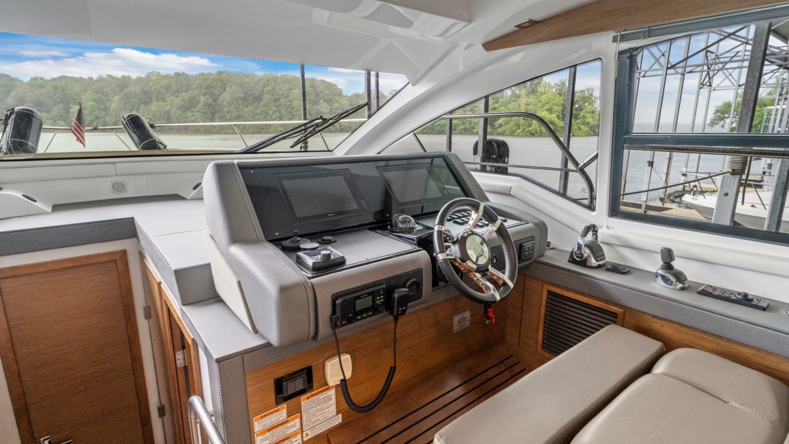 2019 Cruisers Yachts 42 Cantius - Photo 35