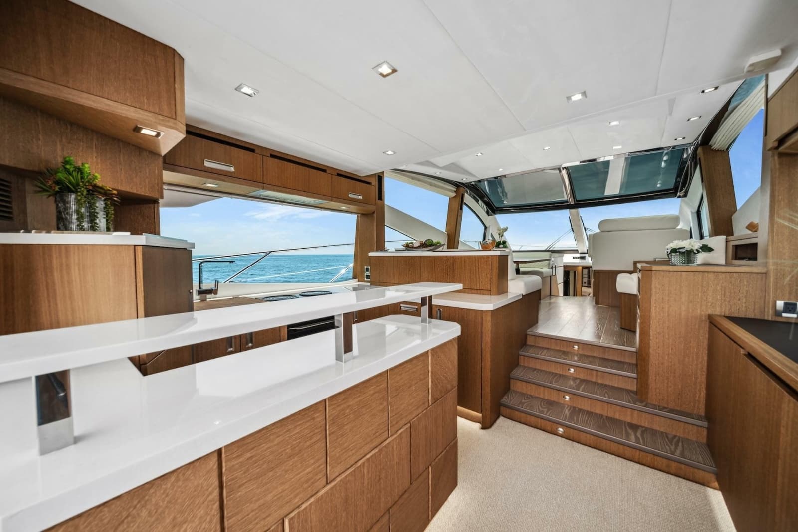 2019 Galeon 560 Sky - Photo 20