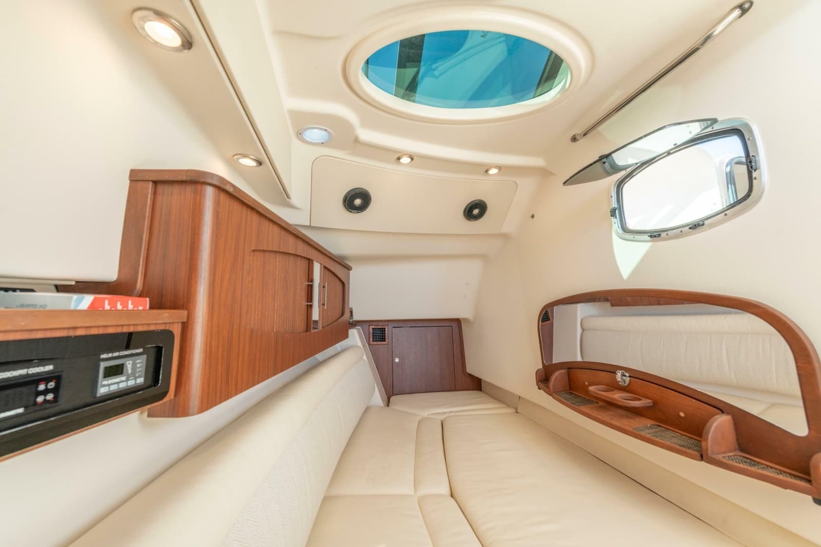 2019 Grady-White Freedom 375 - Photo 38