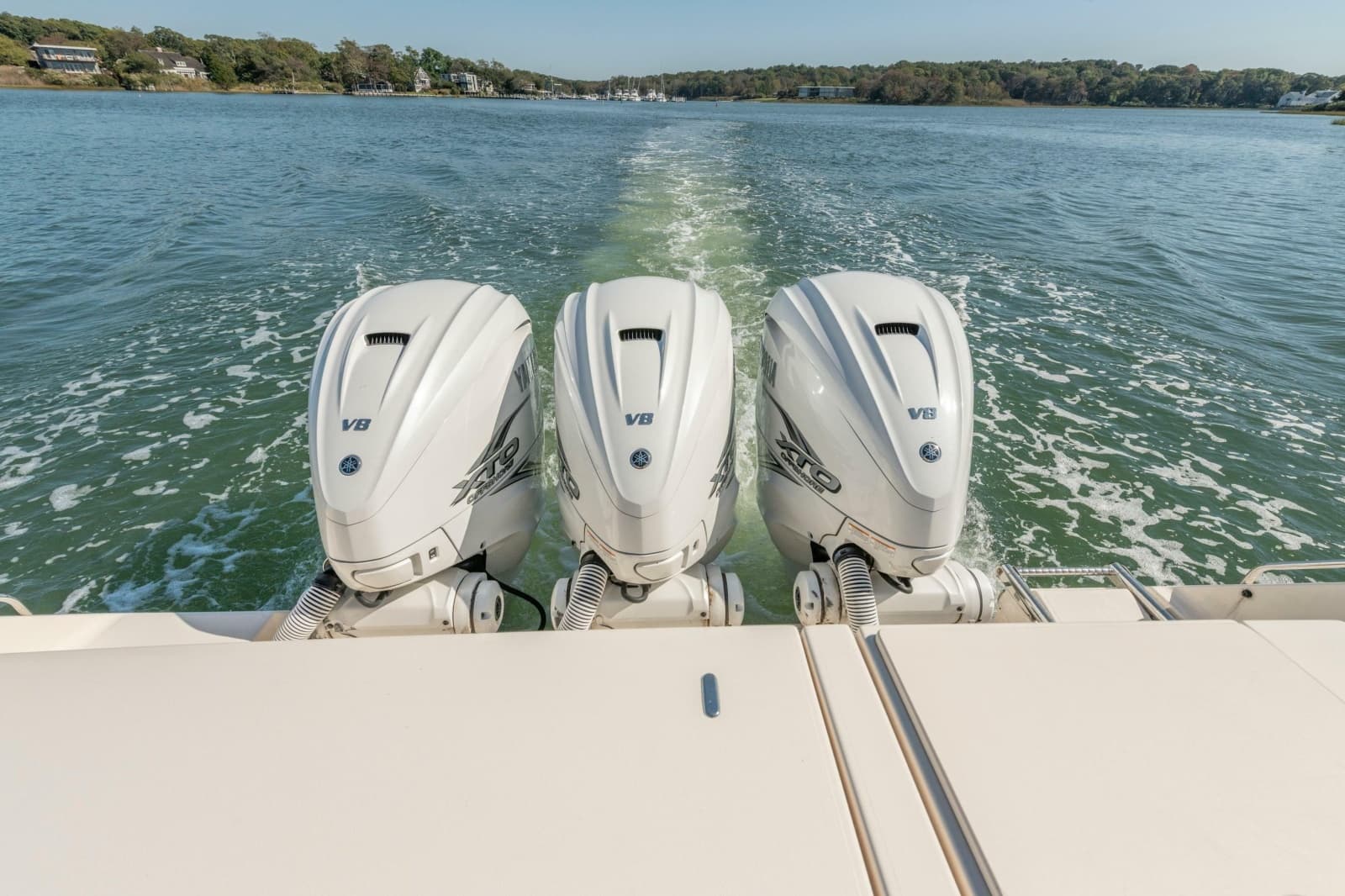 2019 Grady-White Freedom 375 - Photo 10