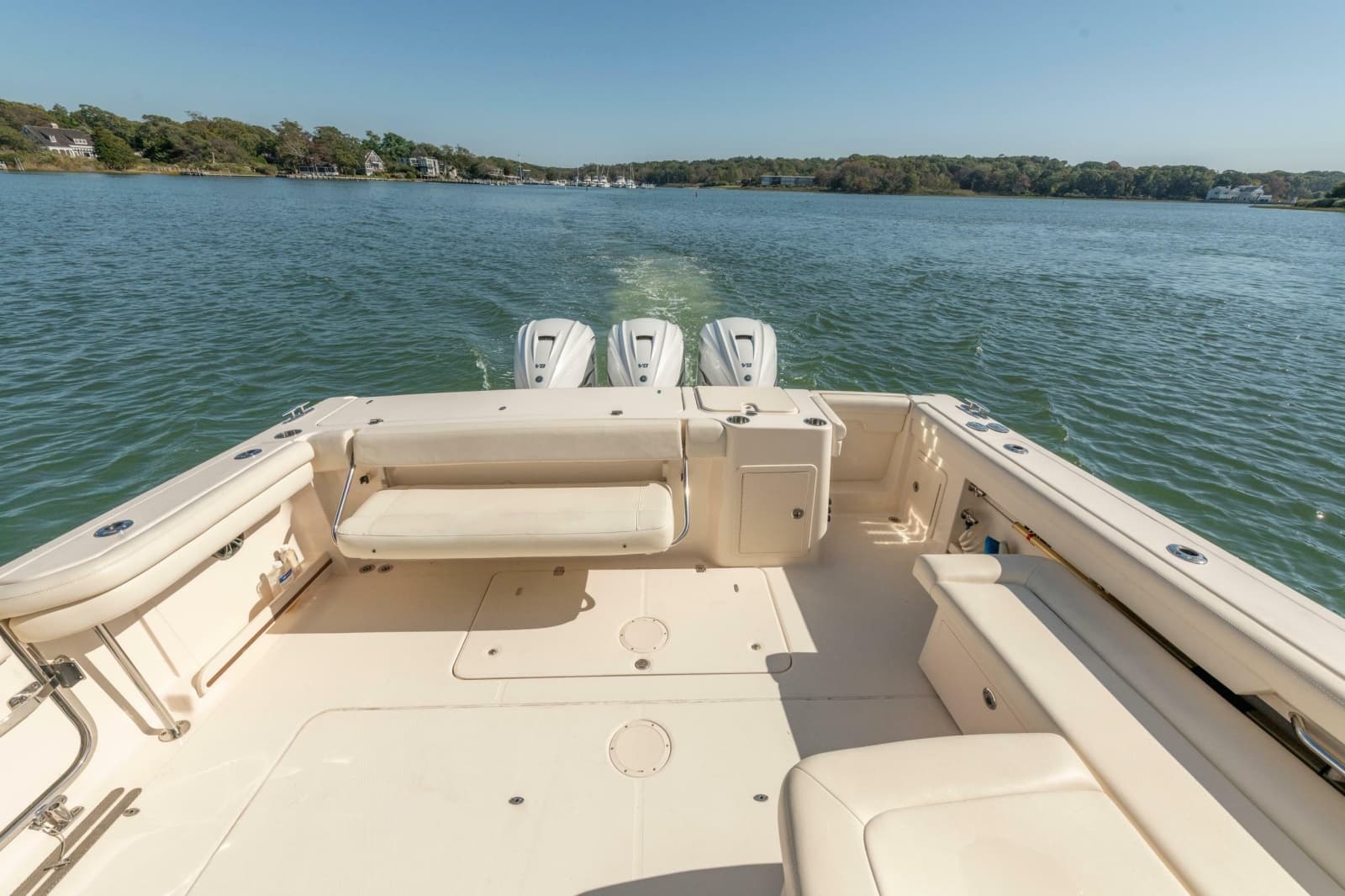 2019 Grady-White Freedom 375 - Photo 15