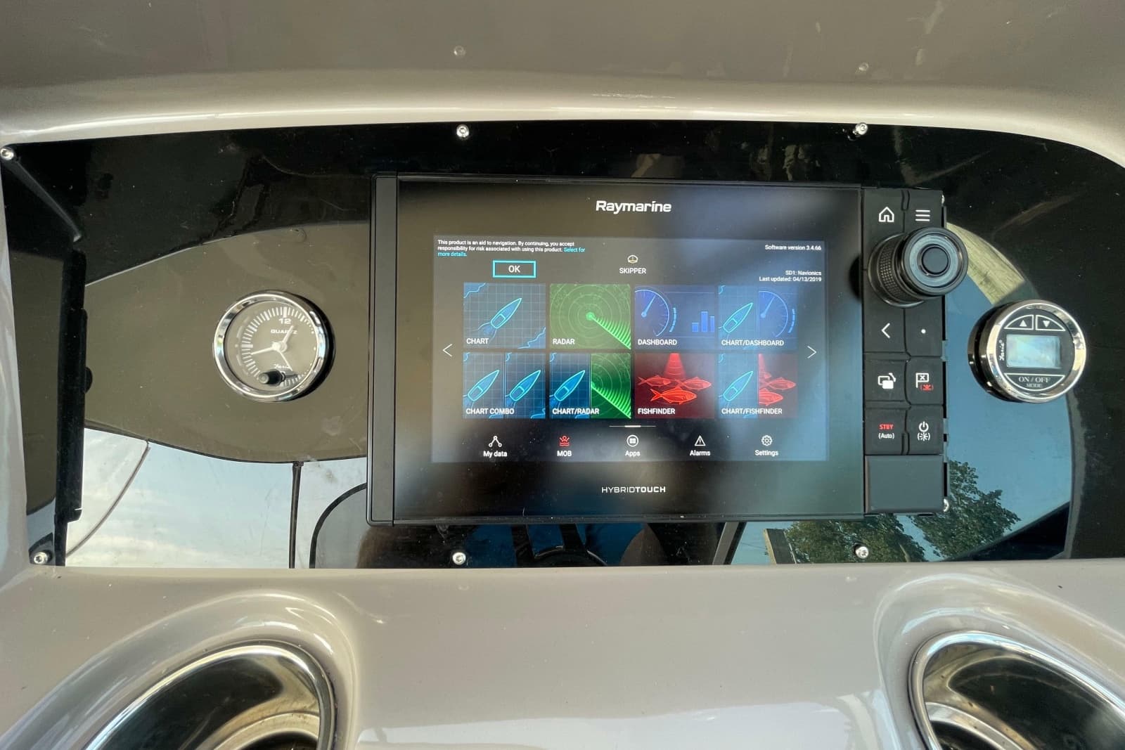 2019 Rinker EX 370 - Photo 20