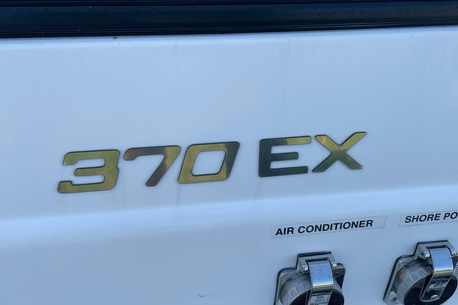 2019 Rinker EX 370 - Photo 7