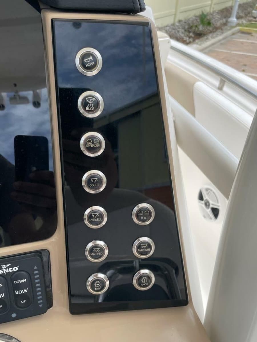 2019 Robalo R242 Center Console - Photo 27