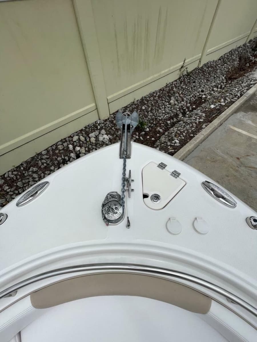 2019 Robalo R242 Center Console - Photo 22
