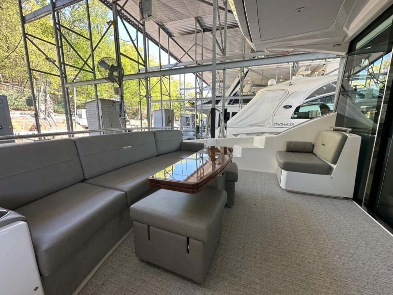 2019 Tiara Yachts C53 Coupe - Photo 26