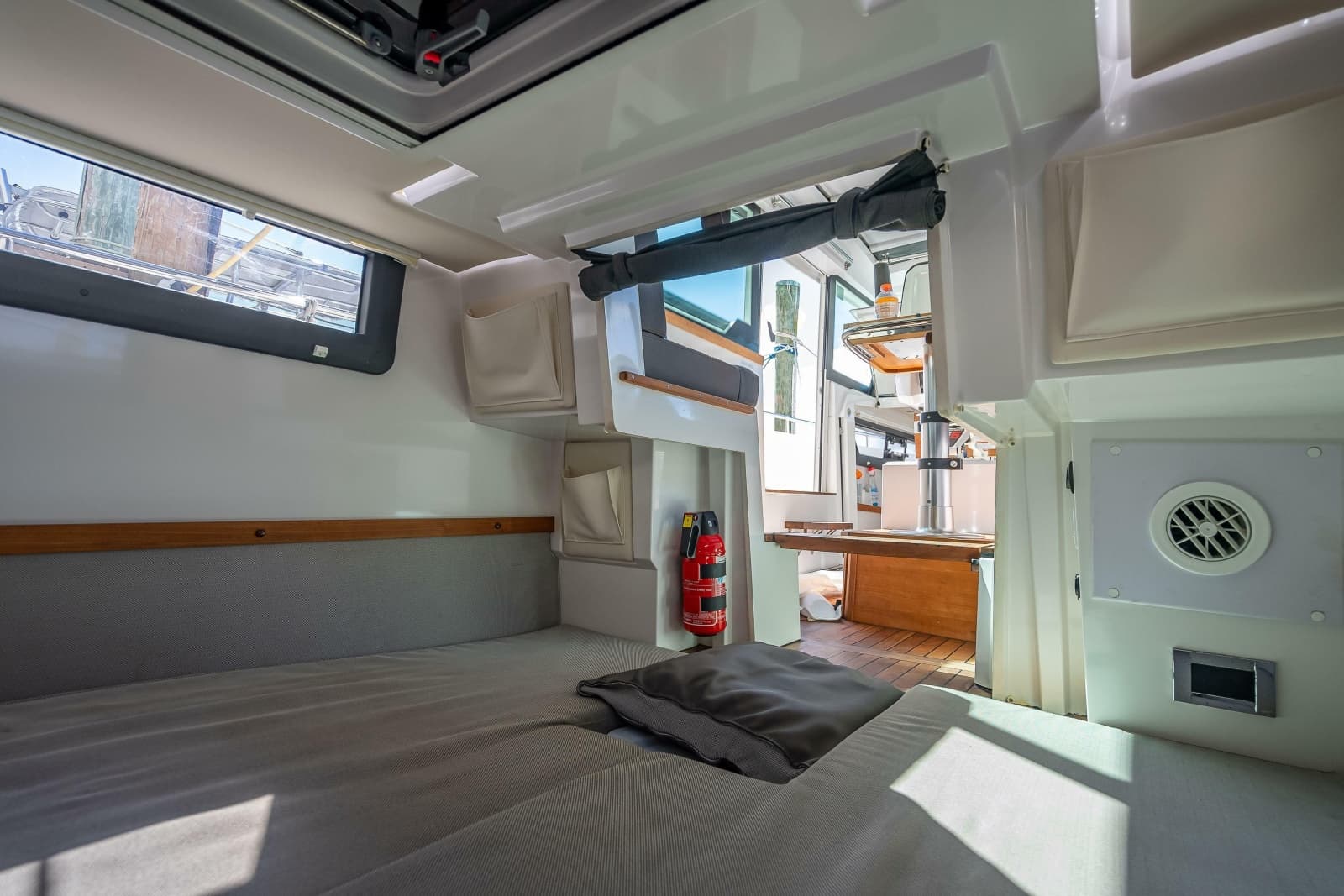 2018 Axopar 37 XC Cross Cabin - Photo 14