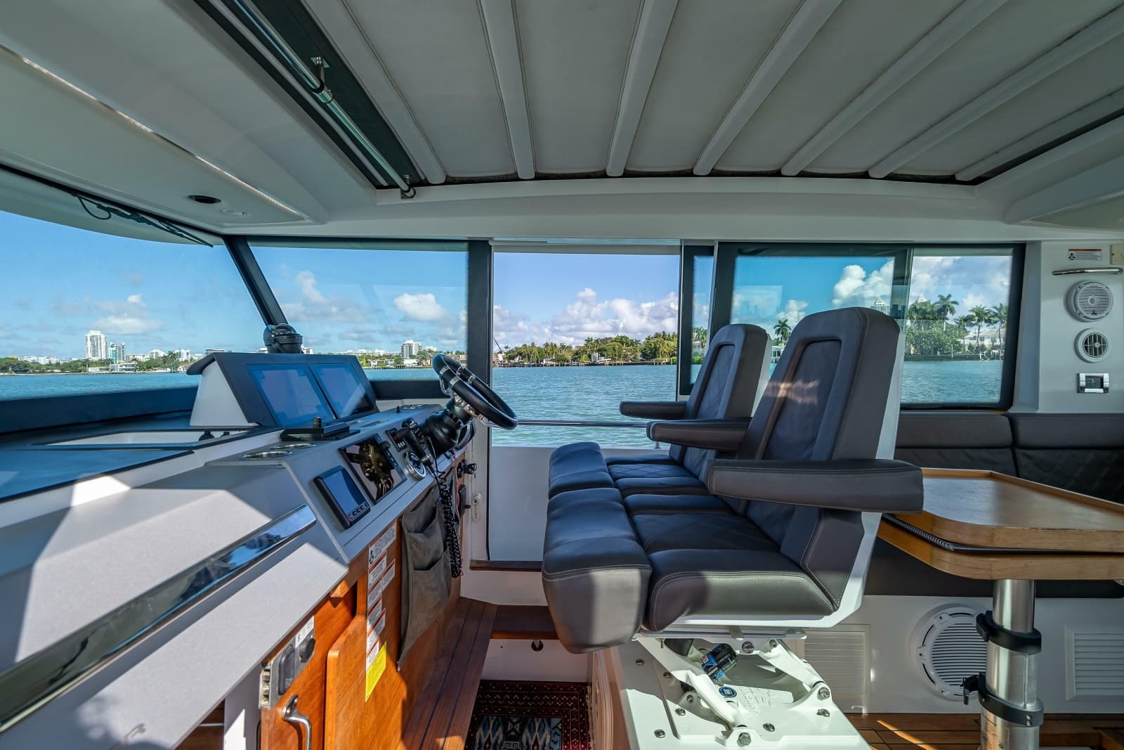 2018 Axopar 37 XC Cross Cabin - Photo 6