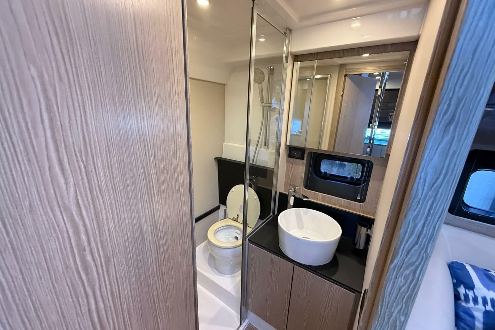2018 Azimut Atlantis 43 - Photo 15