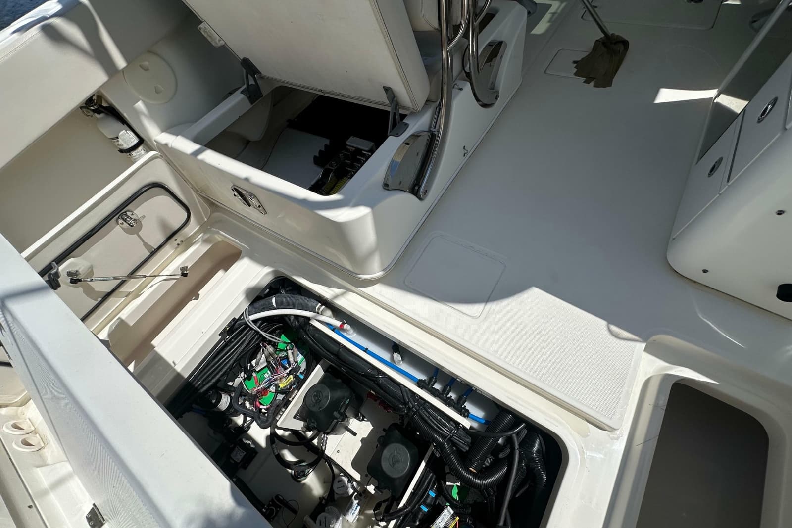 2018 Boston Whaler 320 Vantage - Photo 23