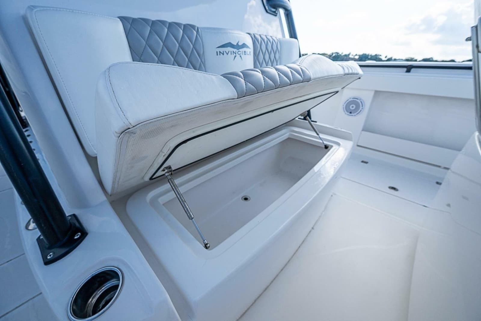 2018 Invincible 40 Catamaran - Photo 8
