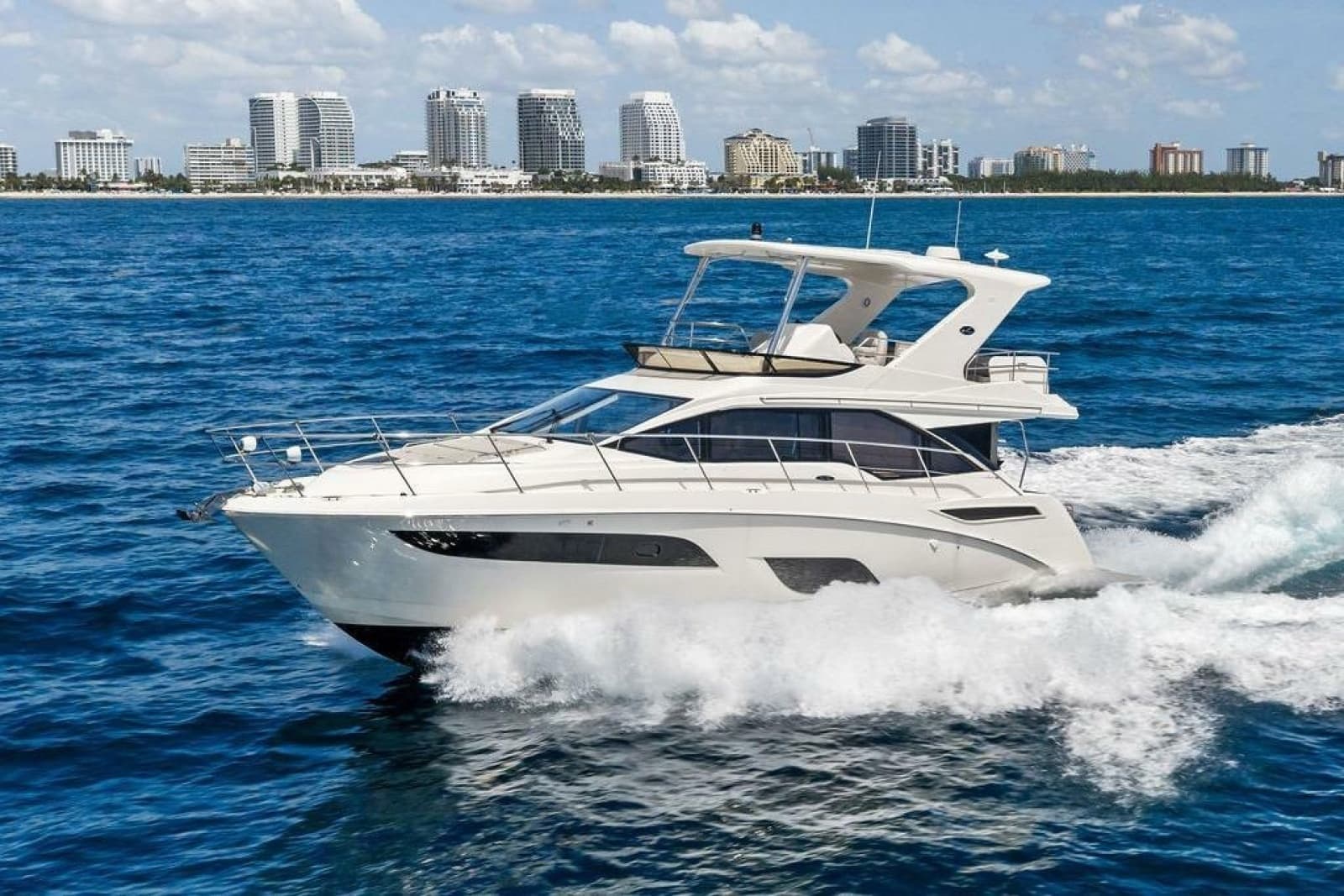 2018 Sea Ray Fly 460 - Photo 6