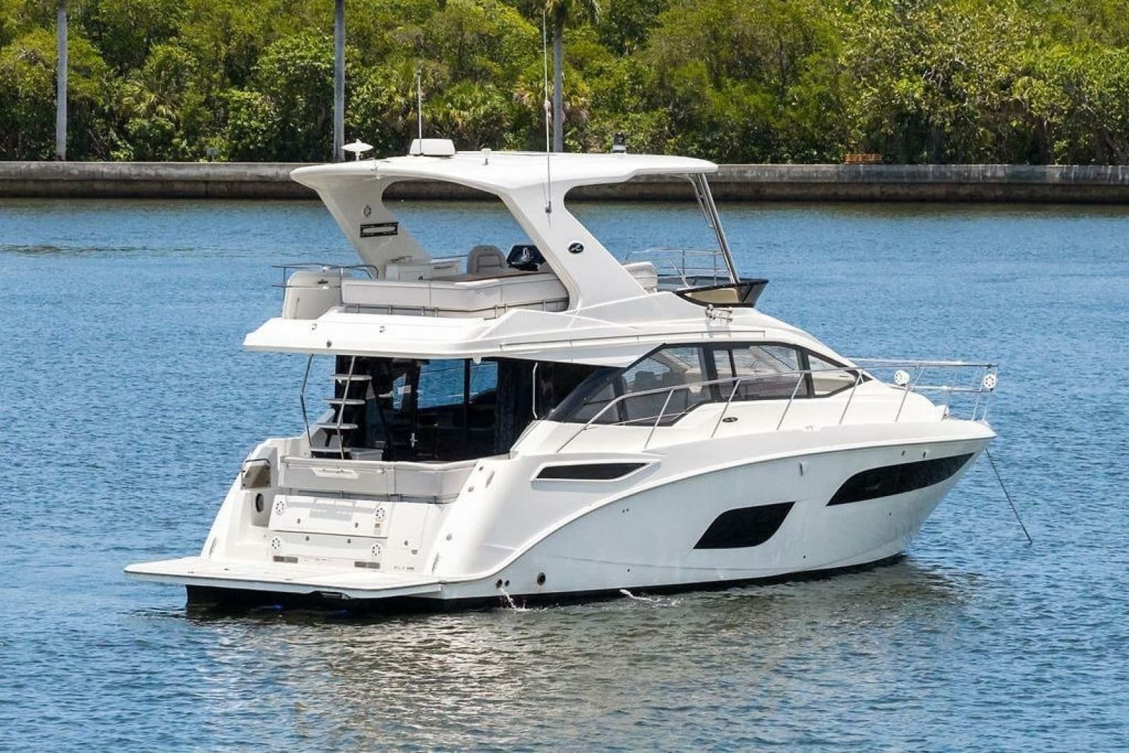2018 Sea Ray Fly 460 - Photo 13
