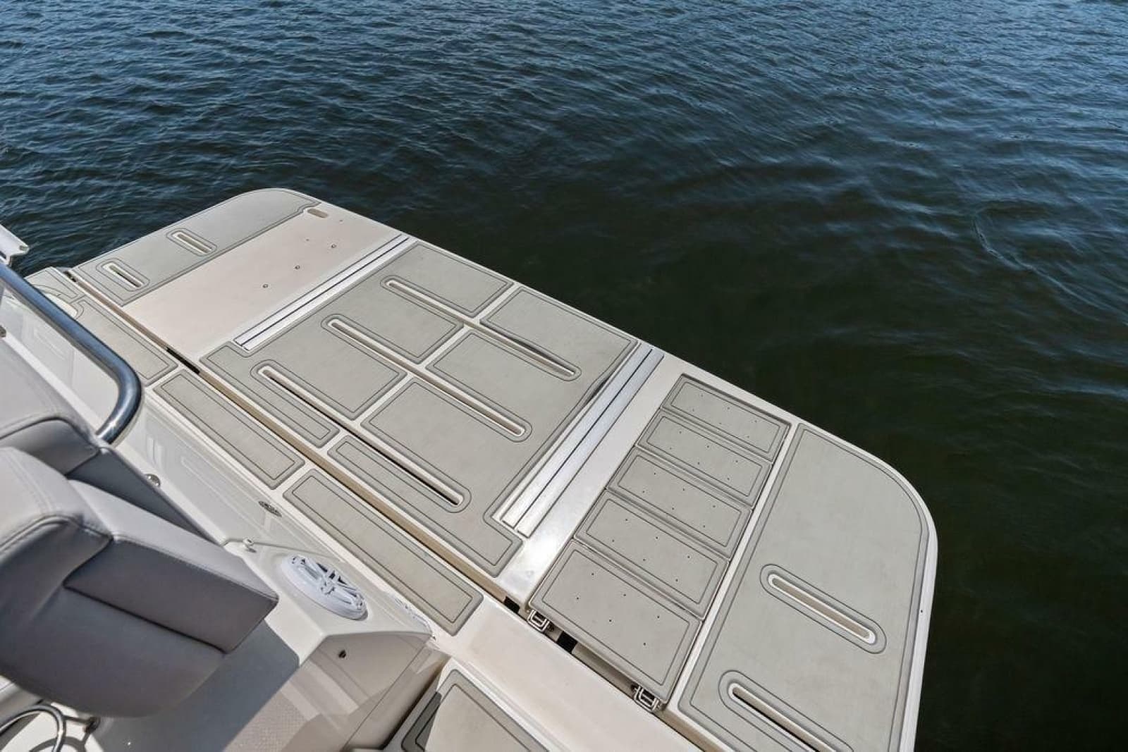 2018 Sea Ray Fly 460 - Photo 21
