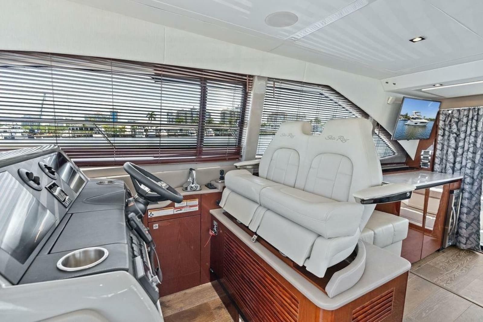 2018 Sea Ray Fly 460 - Photo 58