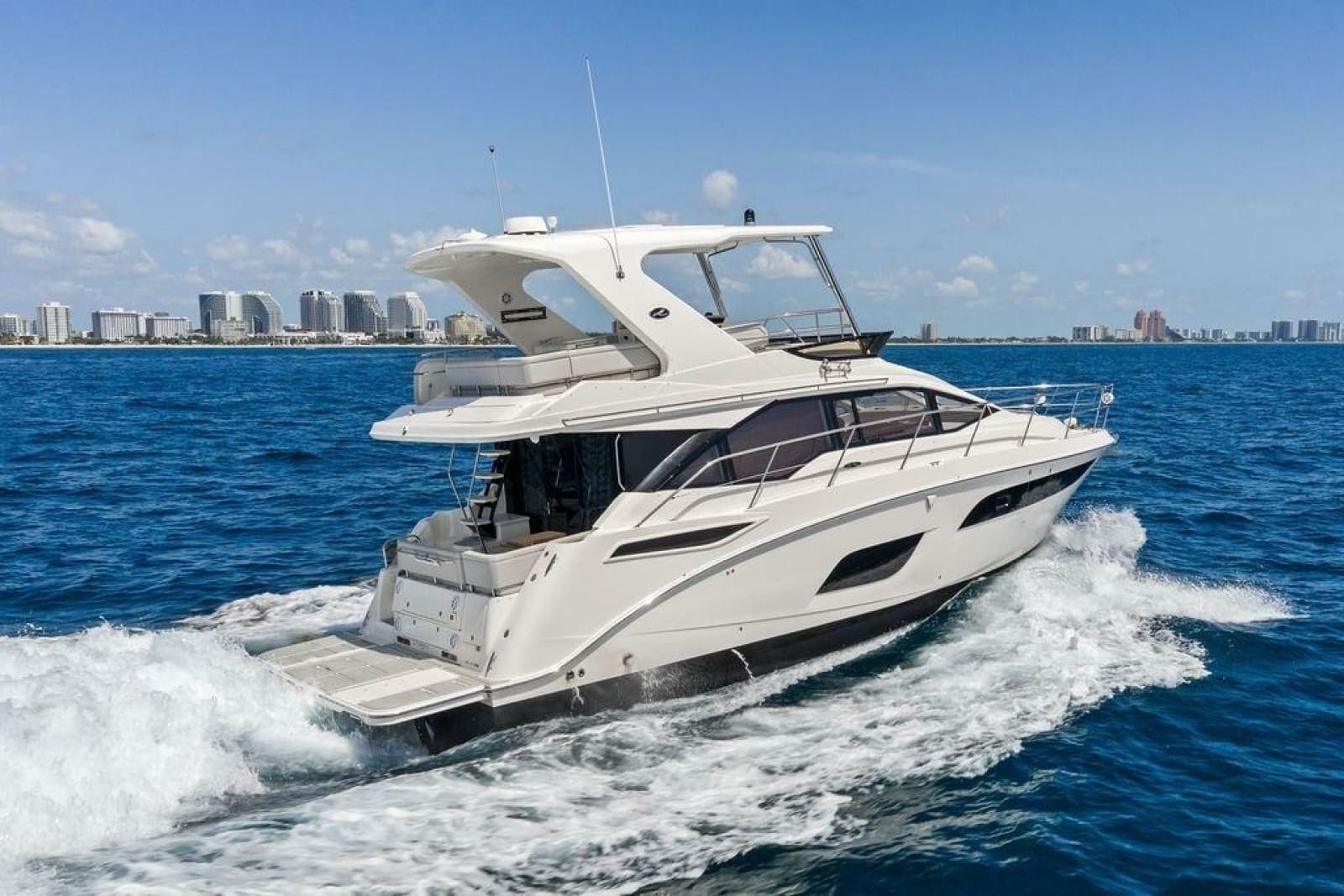 2018 Sea Ray Fly 460 - Photo 5