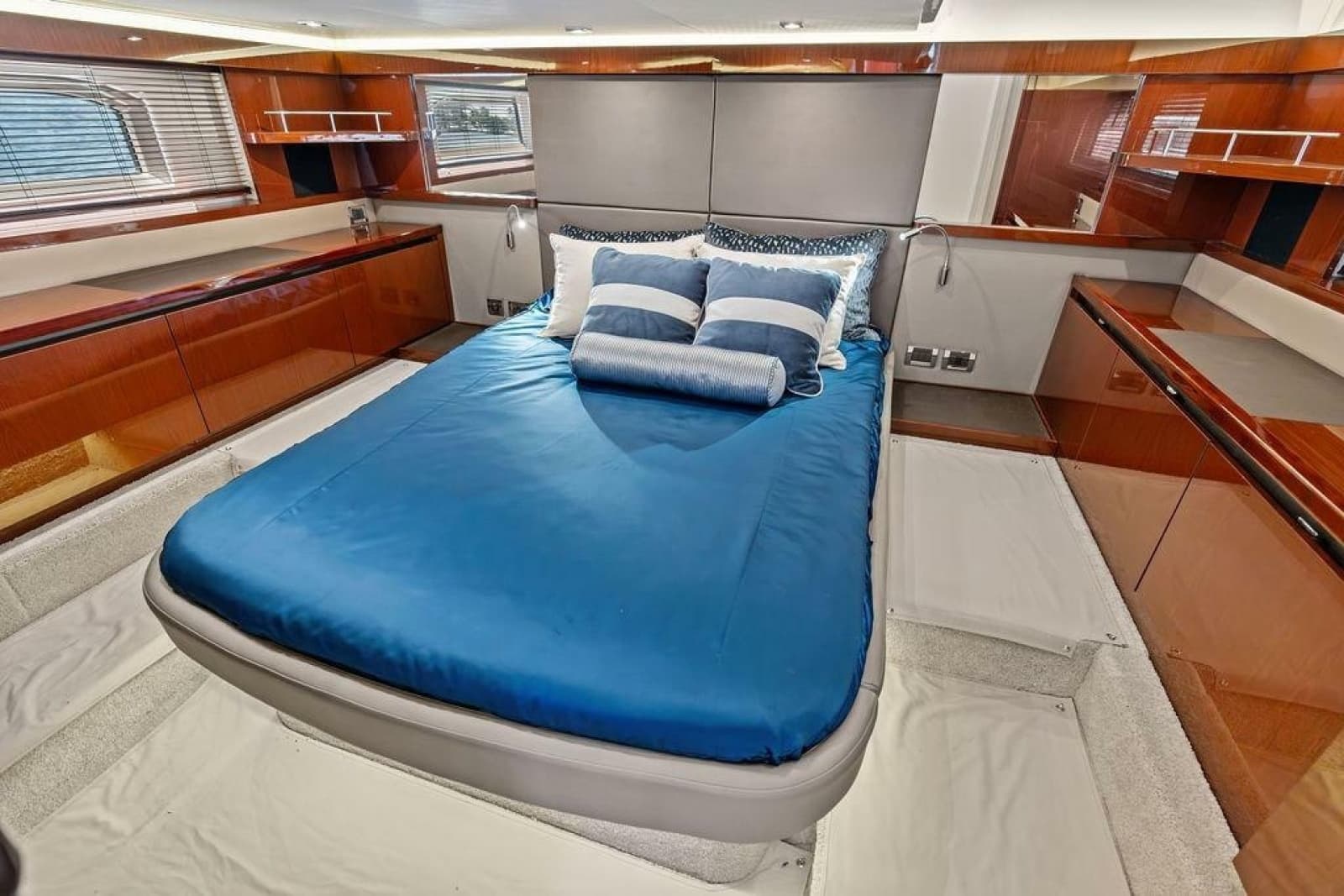 2018 Sea Ray Fly 460 - Photo 66