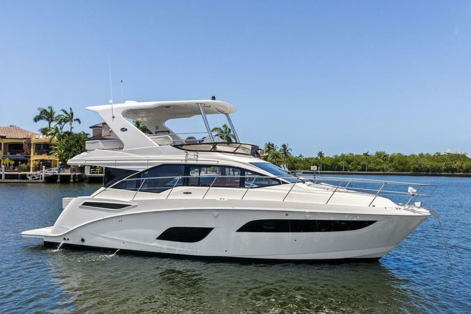 2018 Sea Ray Fly 460 - Photo 19
