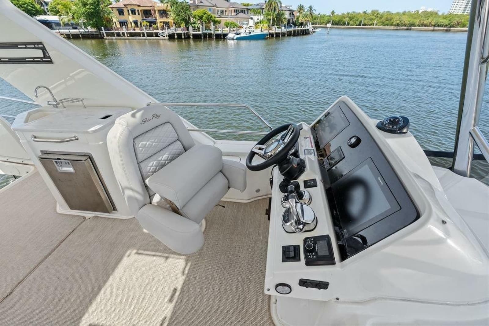 2018 Sea Ray Fly 460 - Photo 38