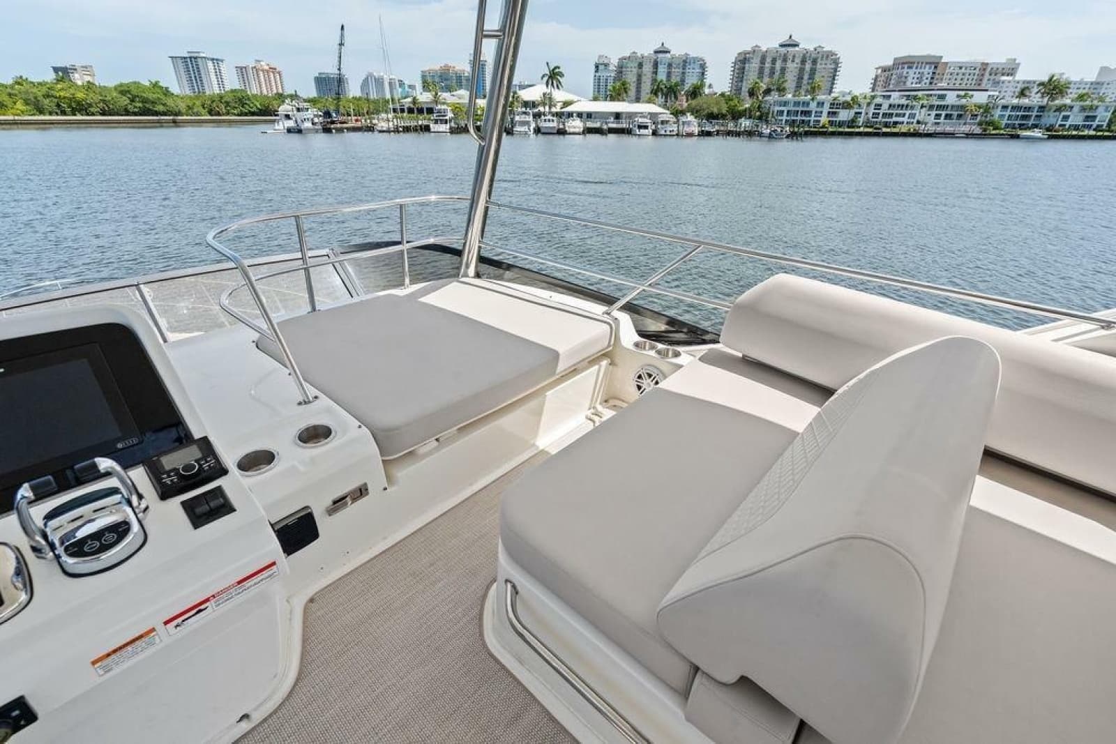 2018 Sea Ray Fly 460 - Photo 41