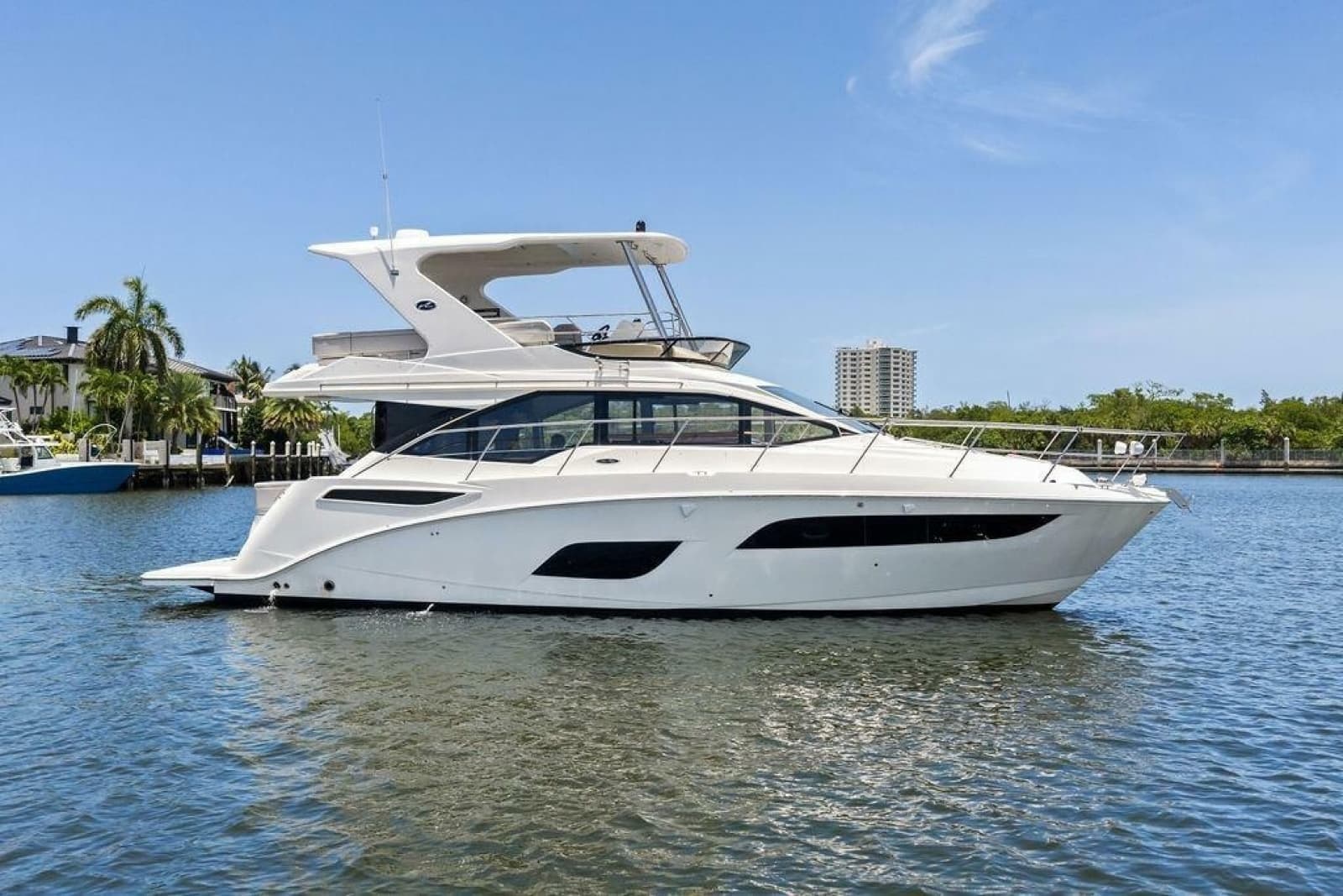 2018 Sea Ray Fly 460 - Photo 11