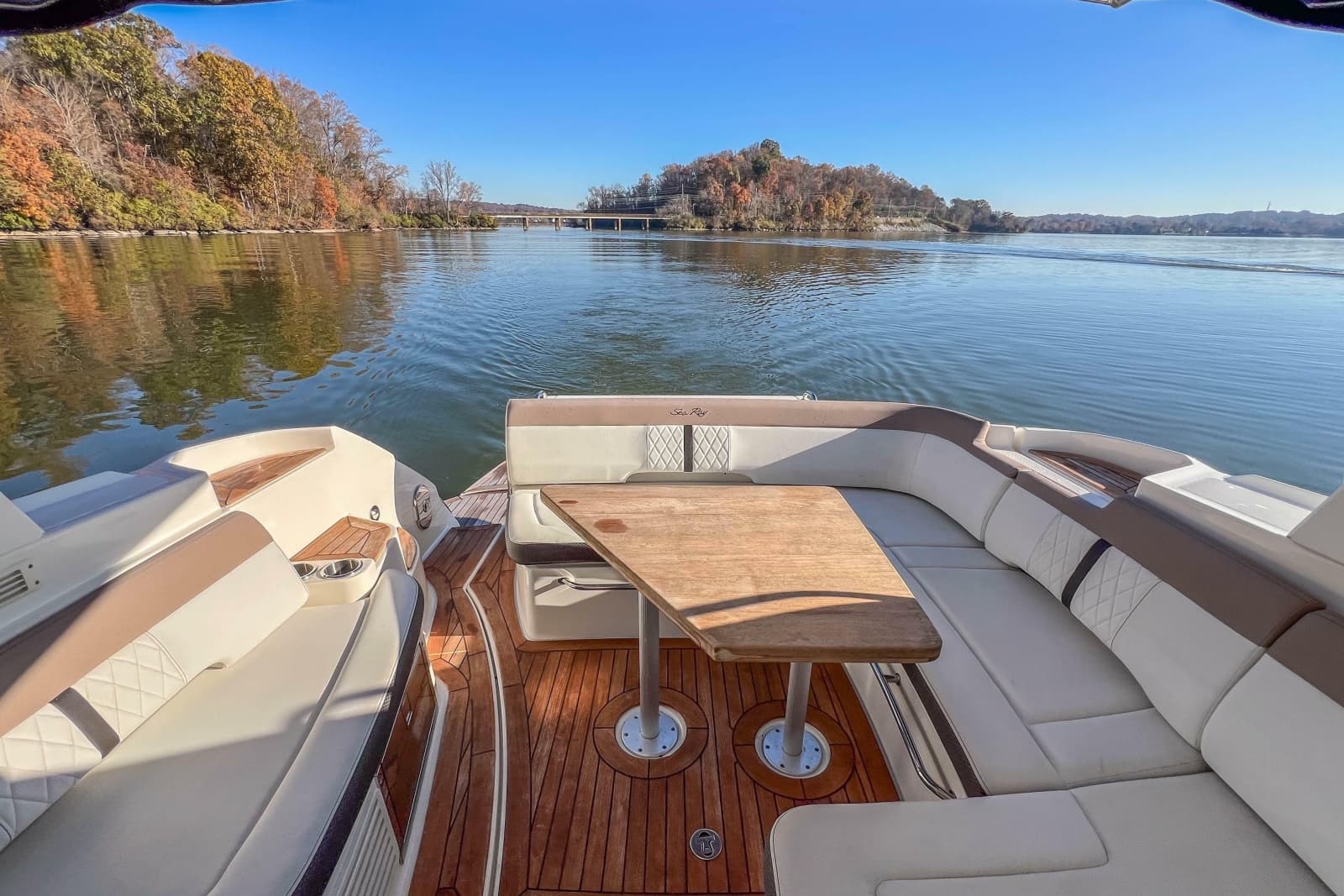 2018 Sea Ray Sundancer 350 Coupe - Photo 20