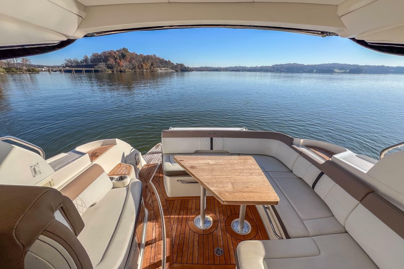 2018 Sea Ray Sundancer 350 Coupe - Photo 19