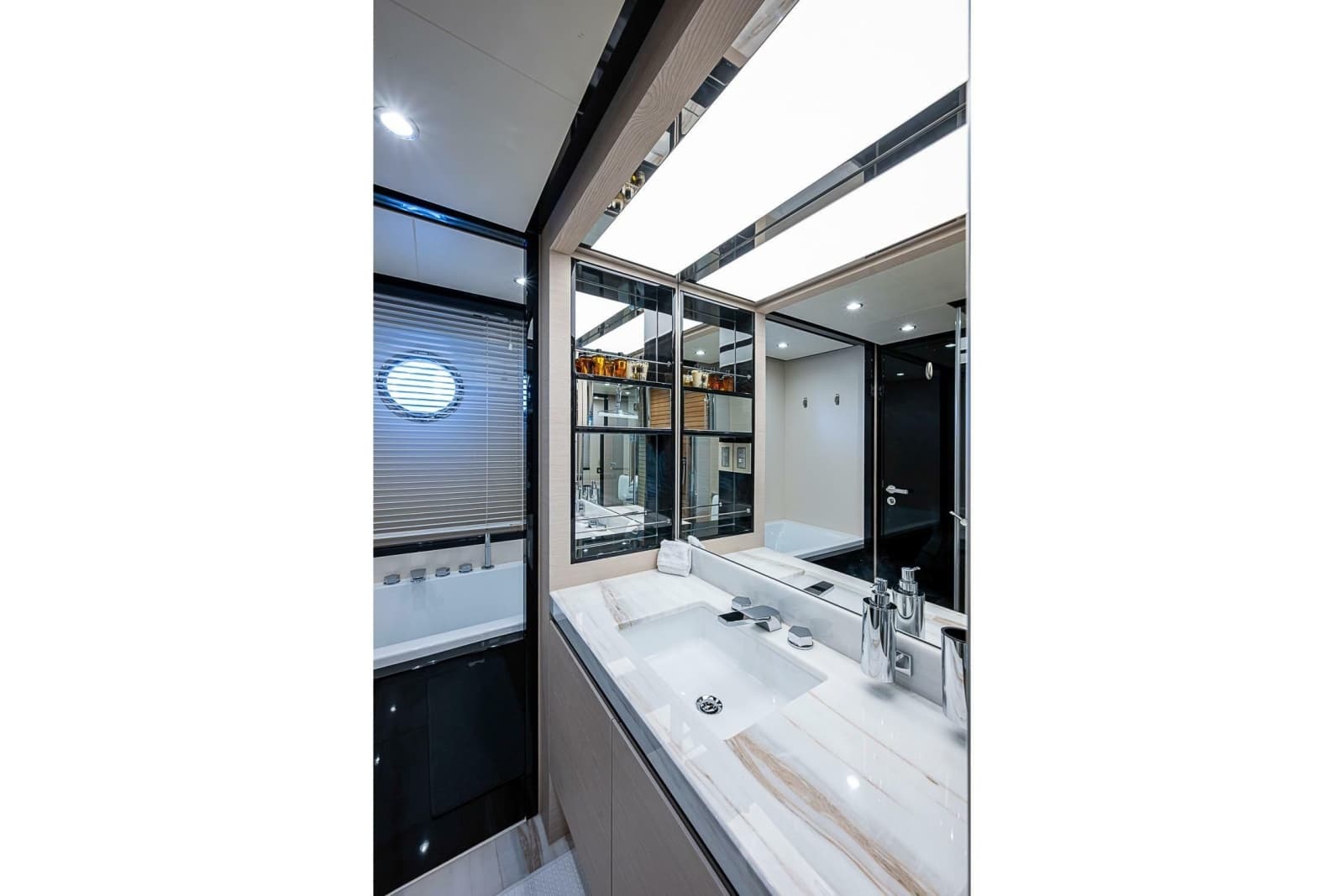 2017 Azimut 80 - Photo 78