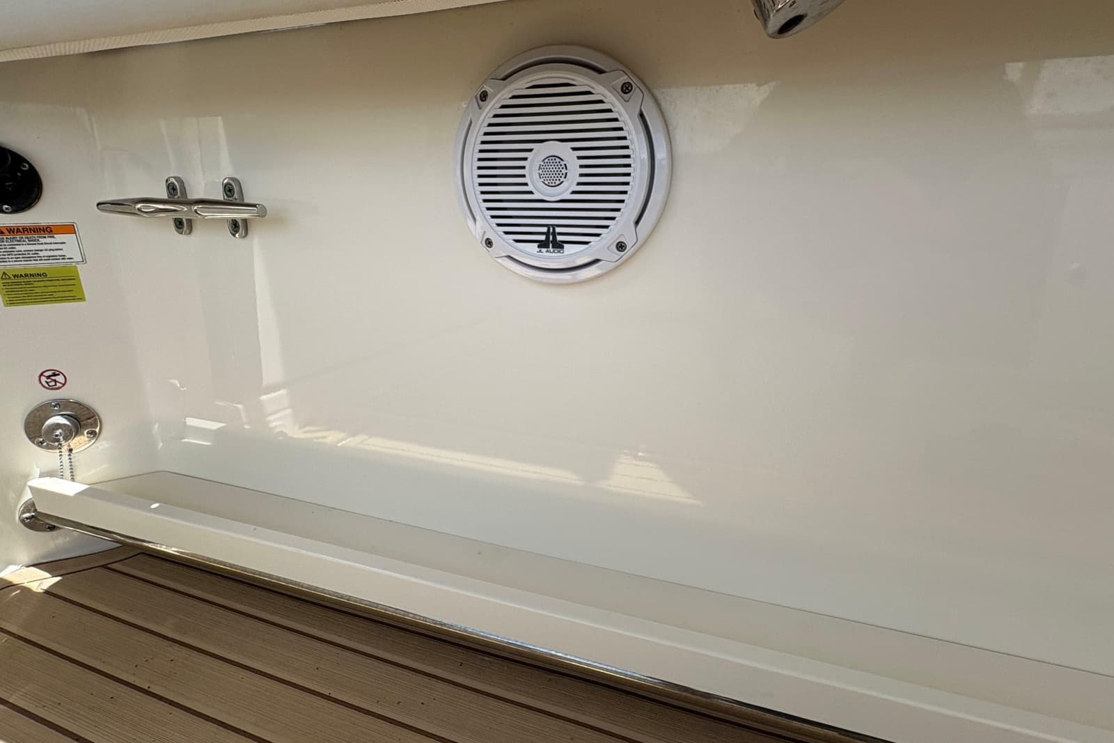 2017 Boston Whaler 270 Vantage - Photo 15