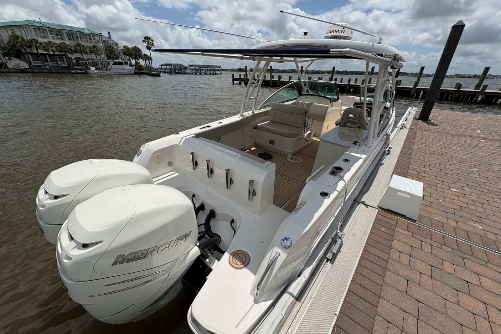 2017 Boston Whaler 270 Vantage - Photo 32