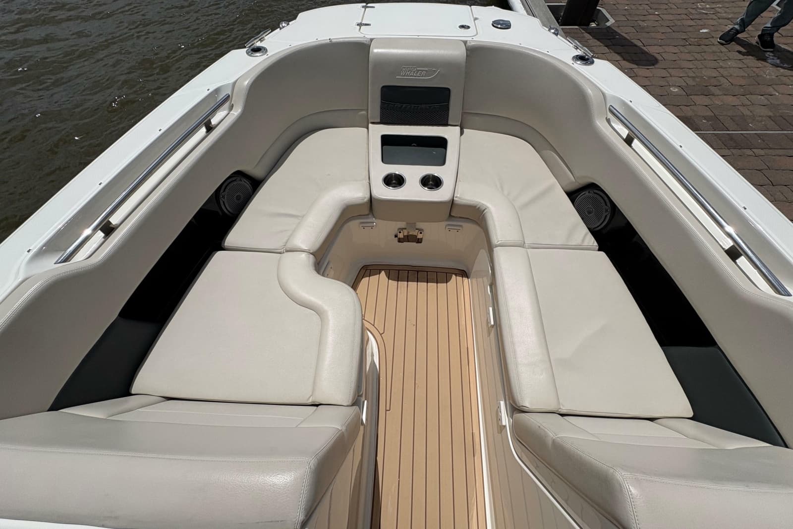 2017 Boston Whaler 270 Vantage - Photo 24