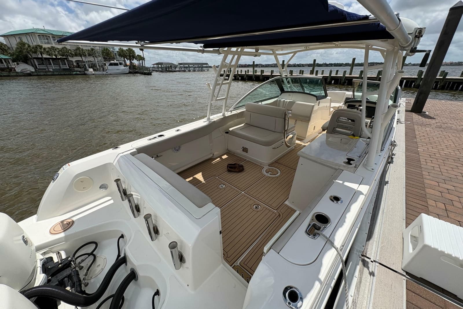 2017 Boston Whaler 270 Vantage - Photo 30
