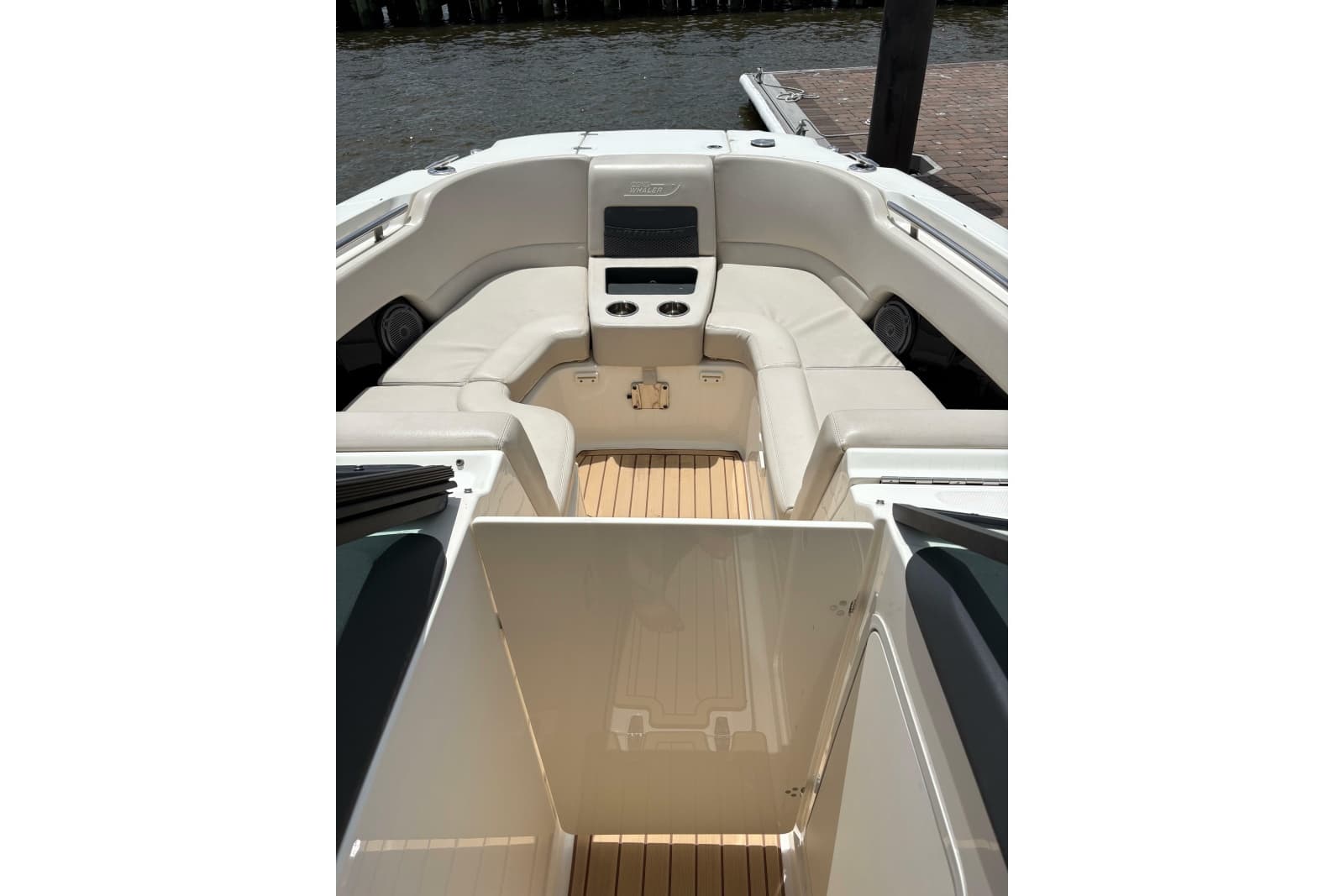 2017 Boston Whaler 270 Vantage - Photo 12