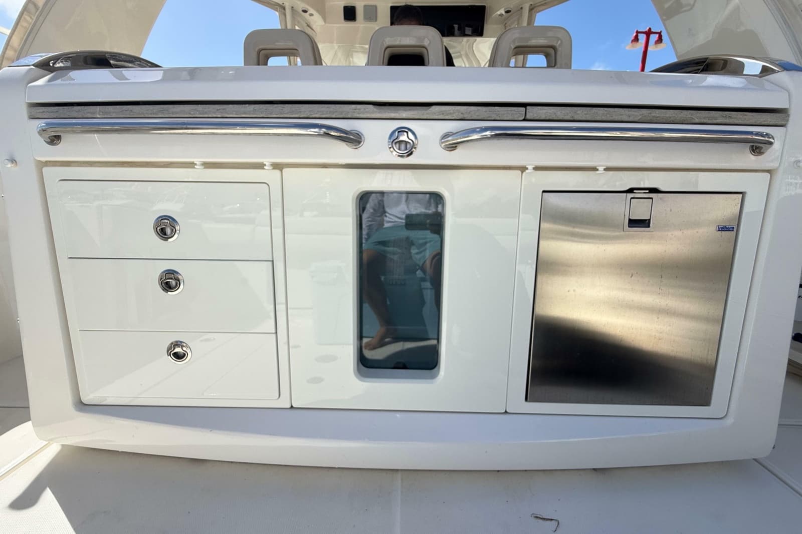 2017 Boston Whaler 420 Outrage - Photo 26