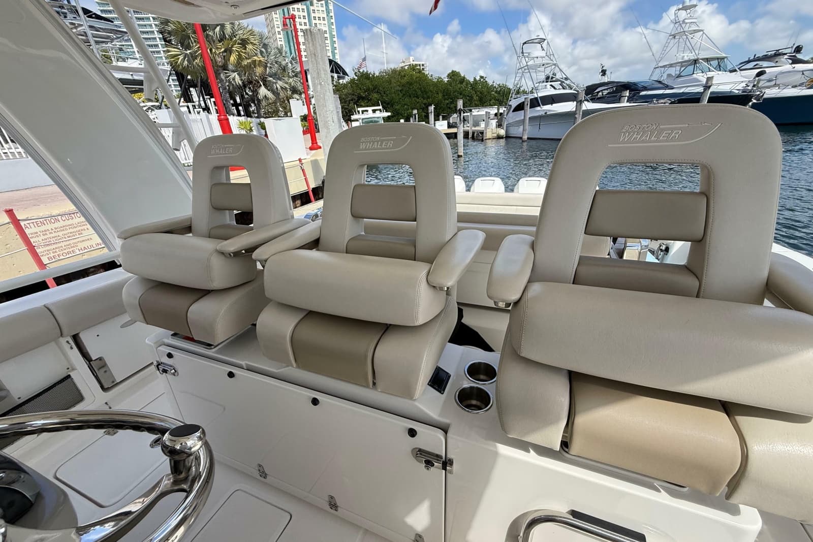 2017 Boston Whaler 420 Outrage - Photo 21