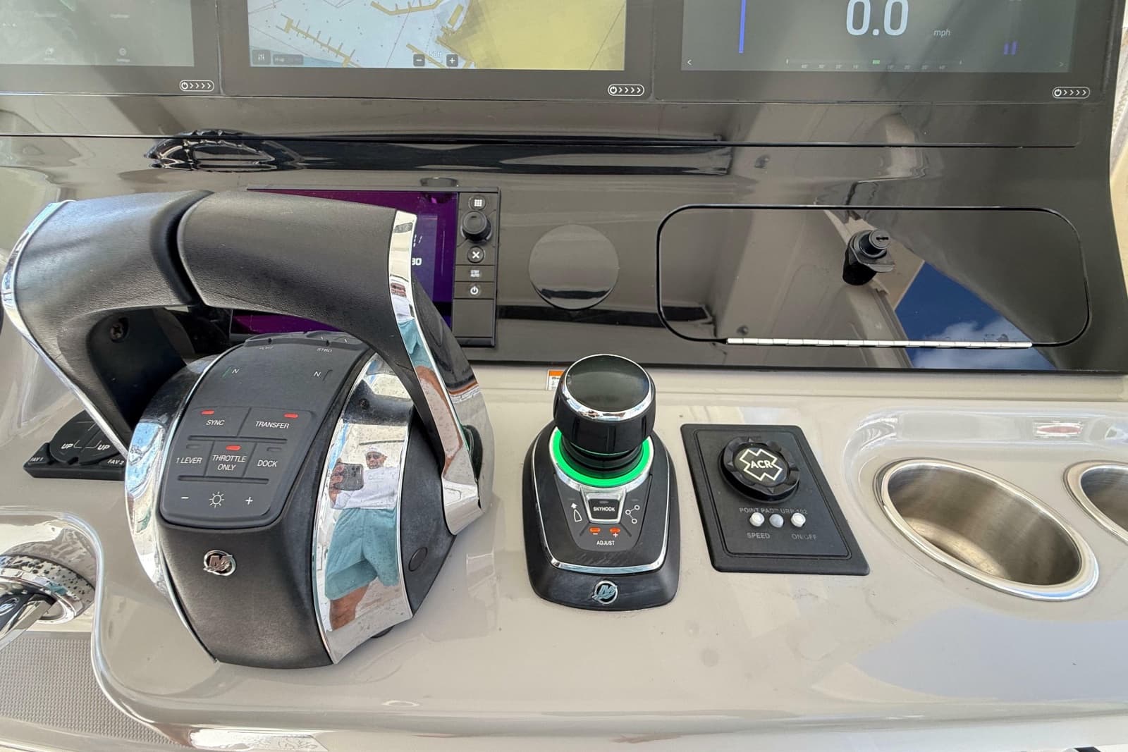2017 Boston Whaler 420 Outrage - Photo 47
