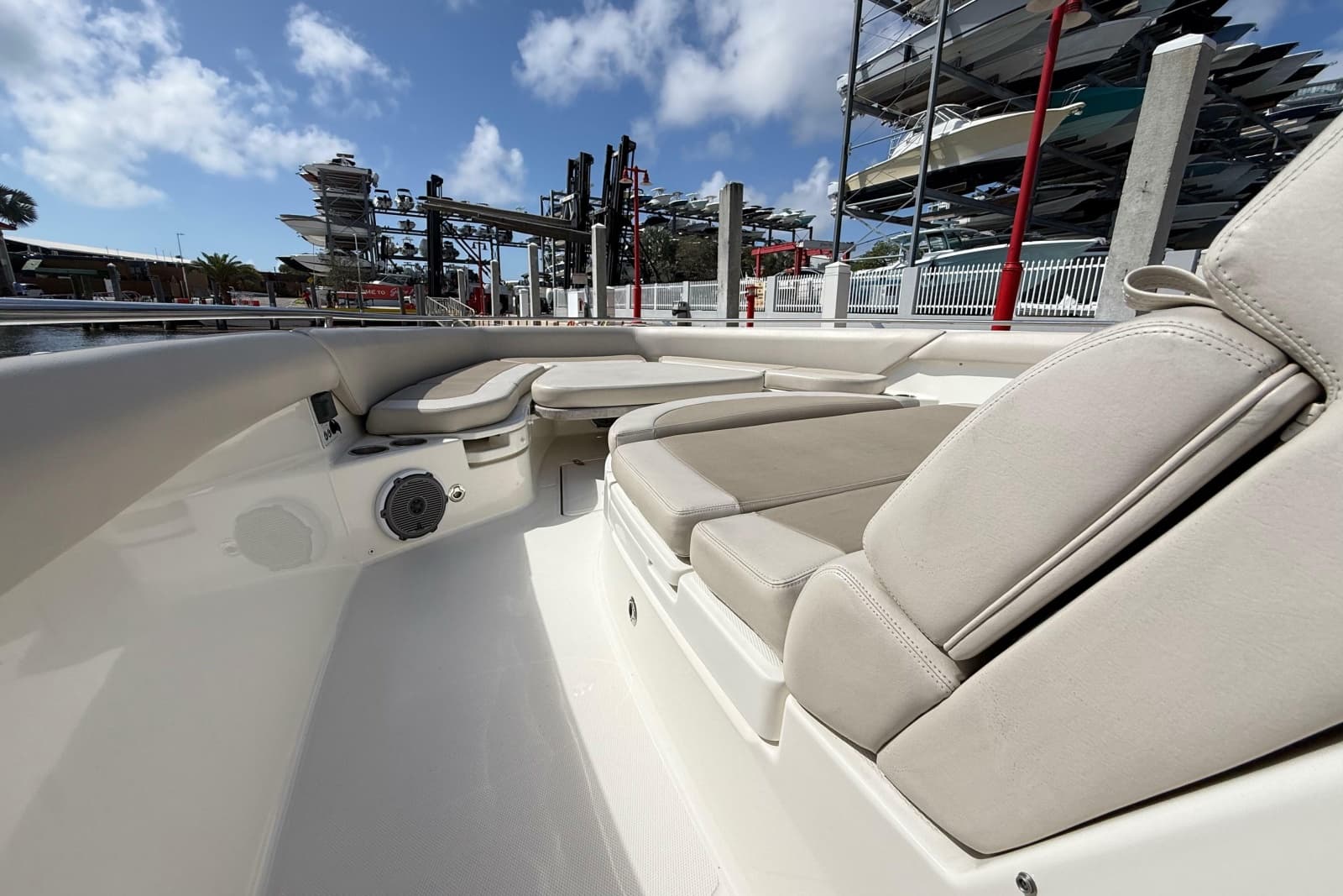 2017 Boston Whaler 420 Outrage - Photo 39