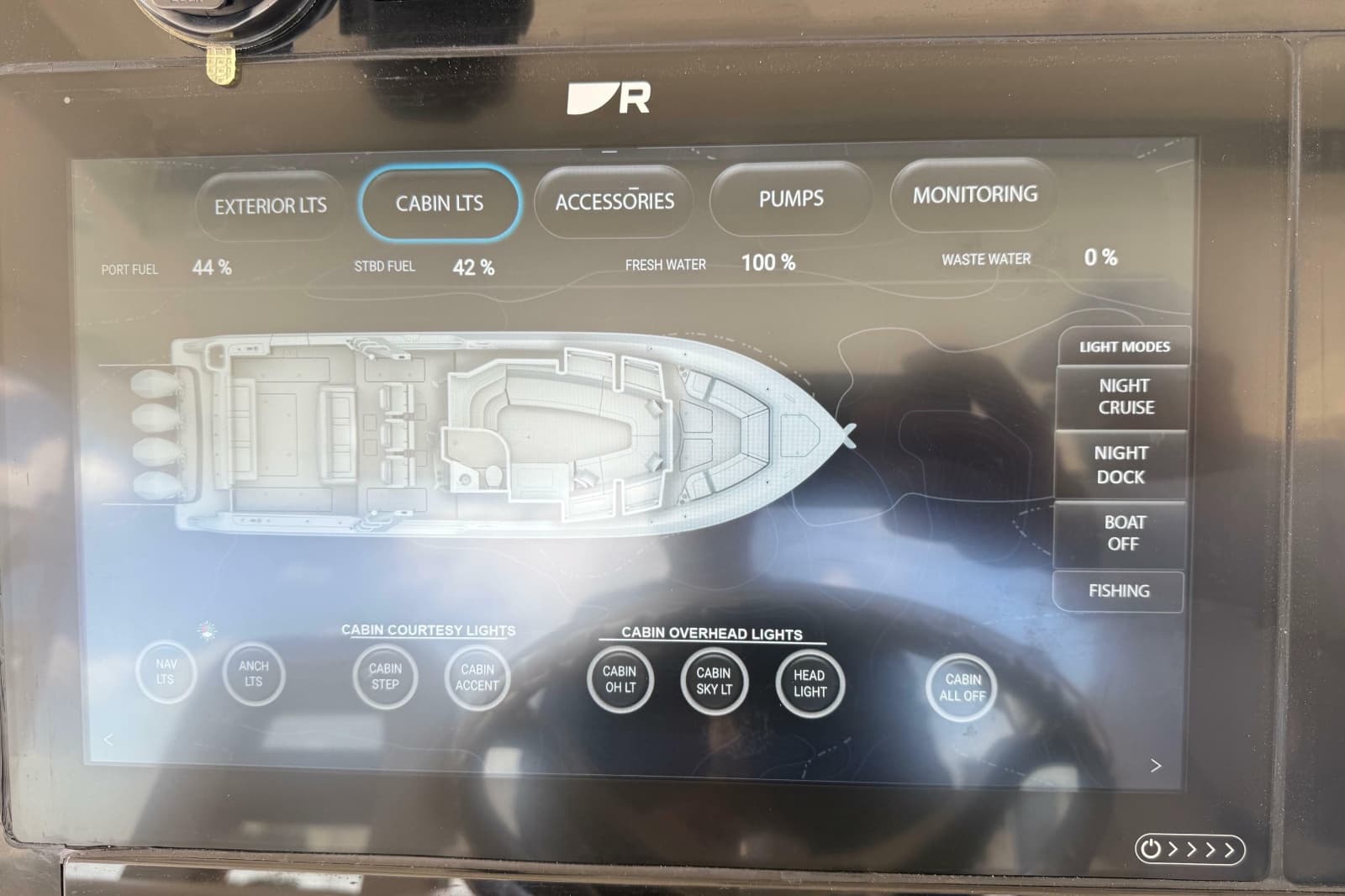 2017 Boston Whaler 420 Outrage - Photo 49
