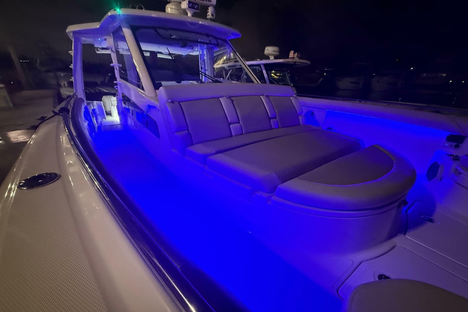 2017 Boston Whaler 420 Outrage - Photo 7