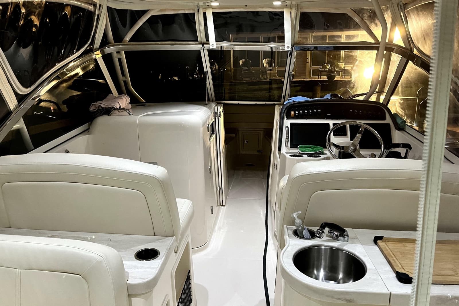 2017 Grady-White Freedom 307 - Photo 6
