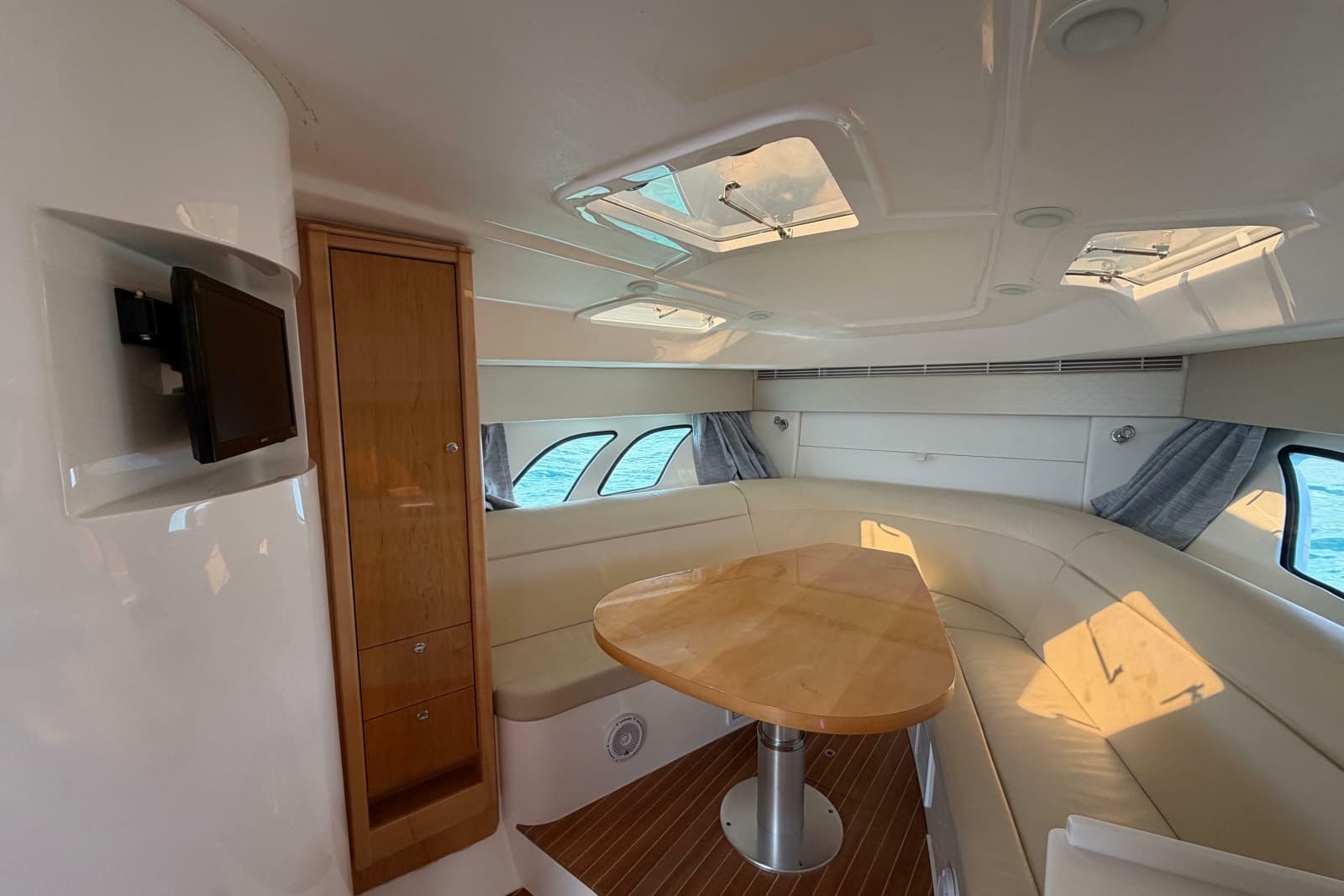 2017 Intrepid 475 Sport Yacht - Photo 21