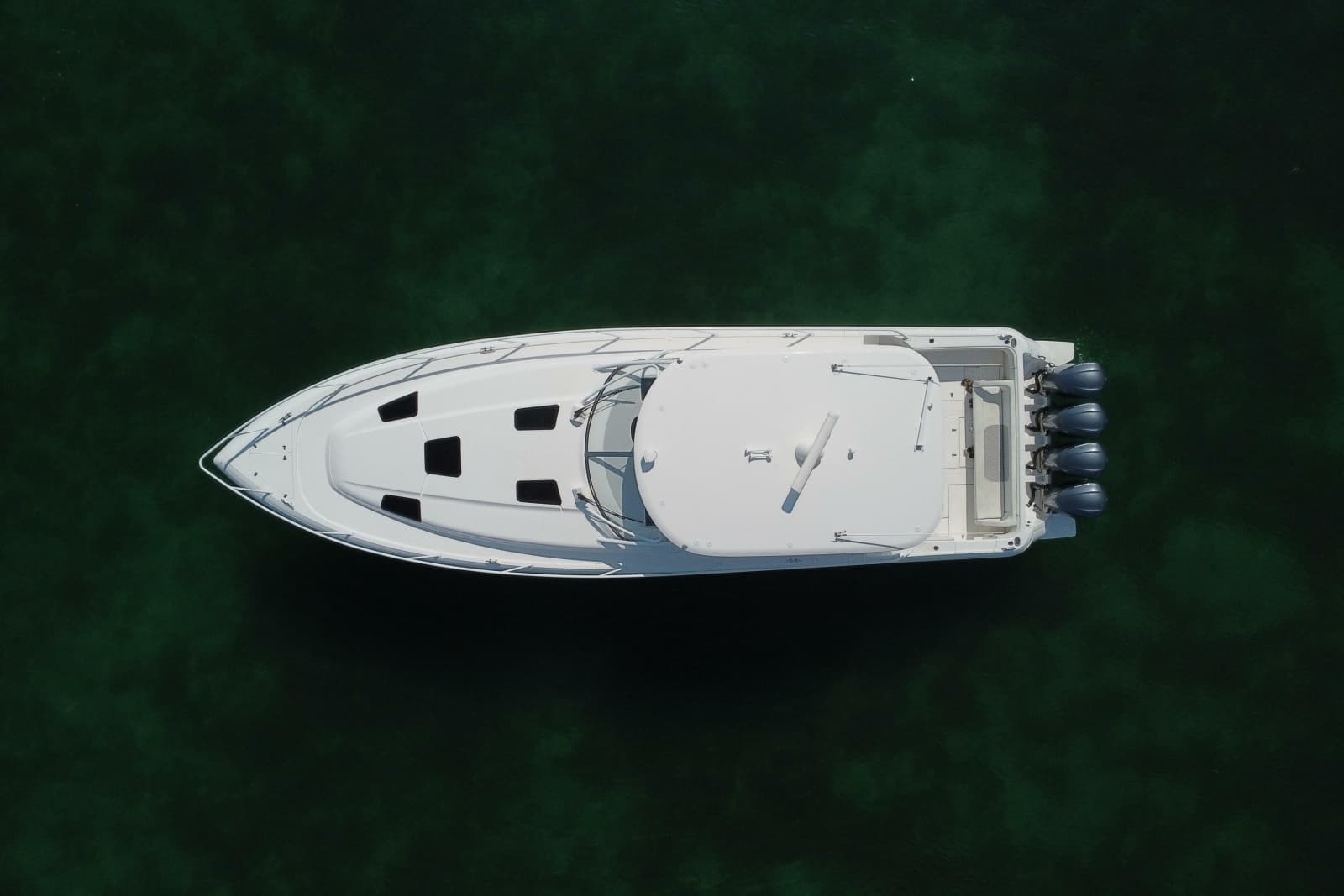 2017 Intrepid 475 Sport Yacht - Photo 4