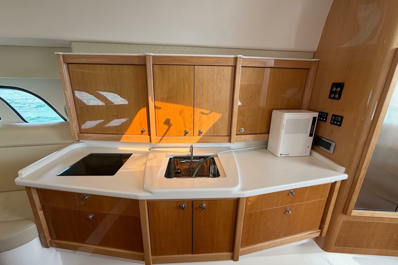2017 Intrepid 475 Sport Yacht - Photo 19