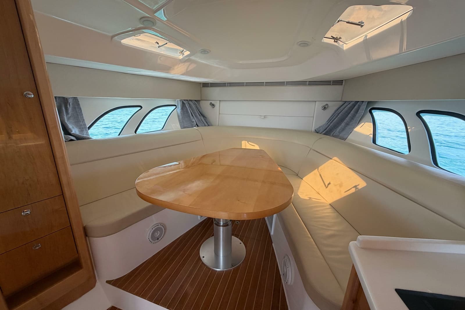 2017 Intrepid 475 Sport Yacht - Photo 20