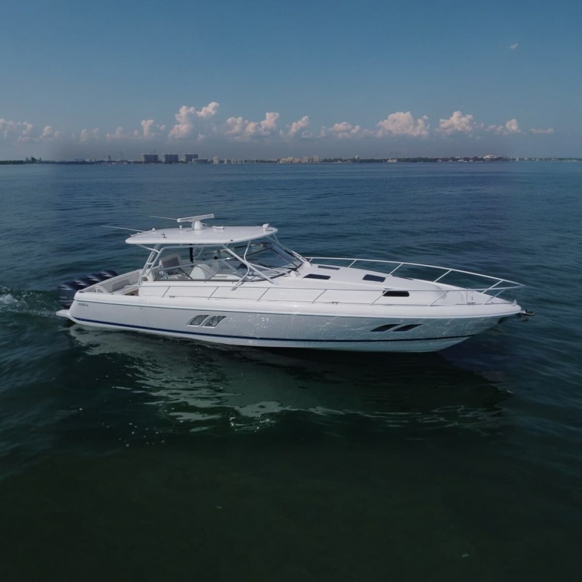 2017 Intrepid 475 Sport Yacht - Photo 1