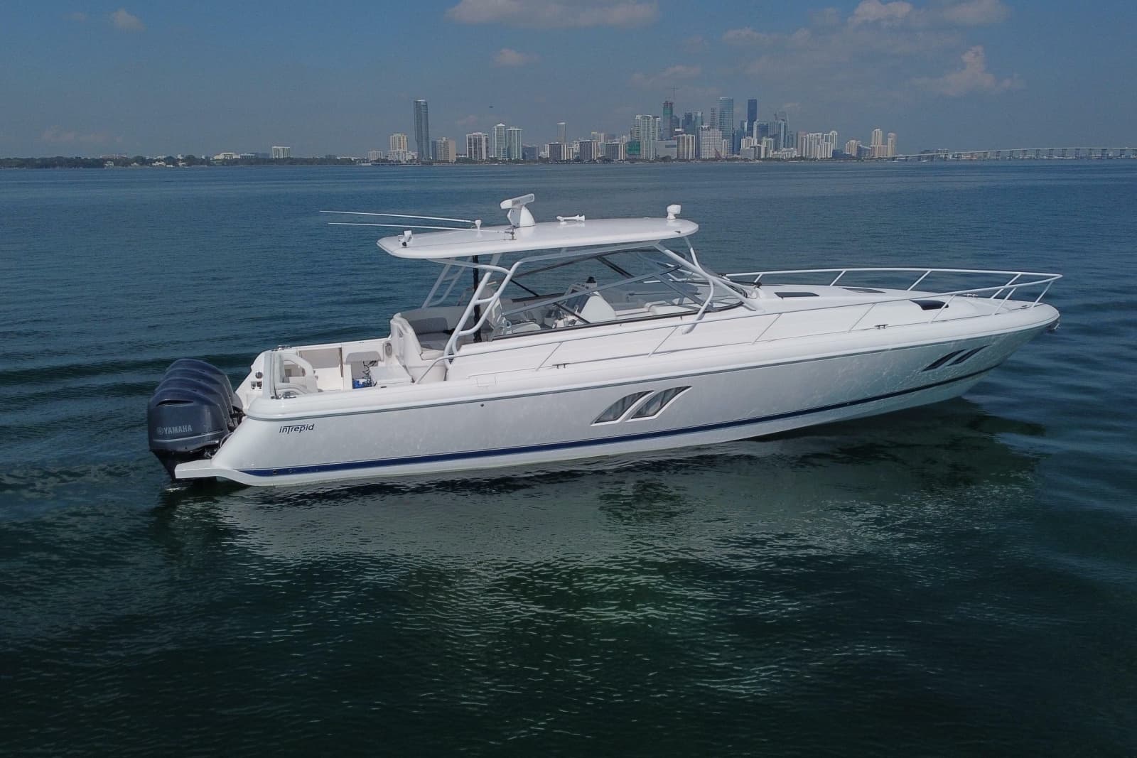 2017 Intrepid 475 Sport Yacht - Photo 6