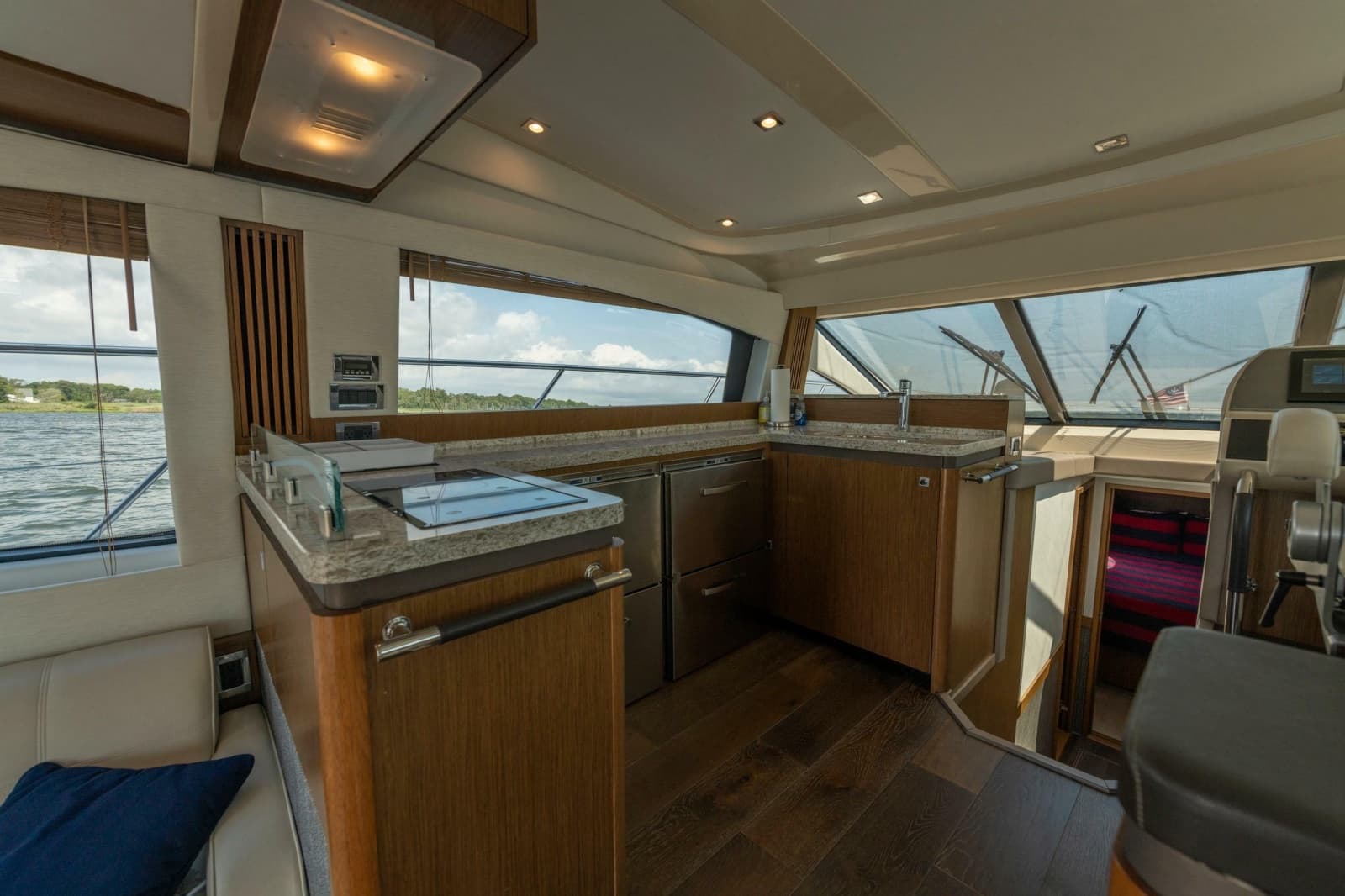 2017 Sea Ray 510 Fly - Photo 35